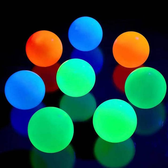4pcs Luminous Sticky Wall Ball