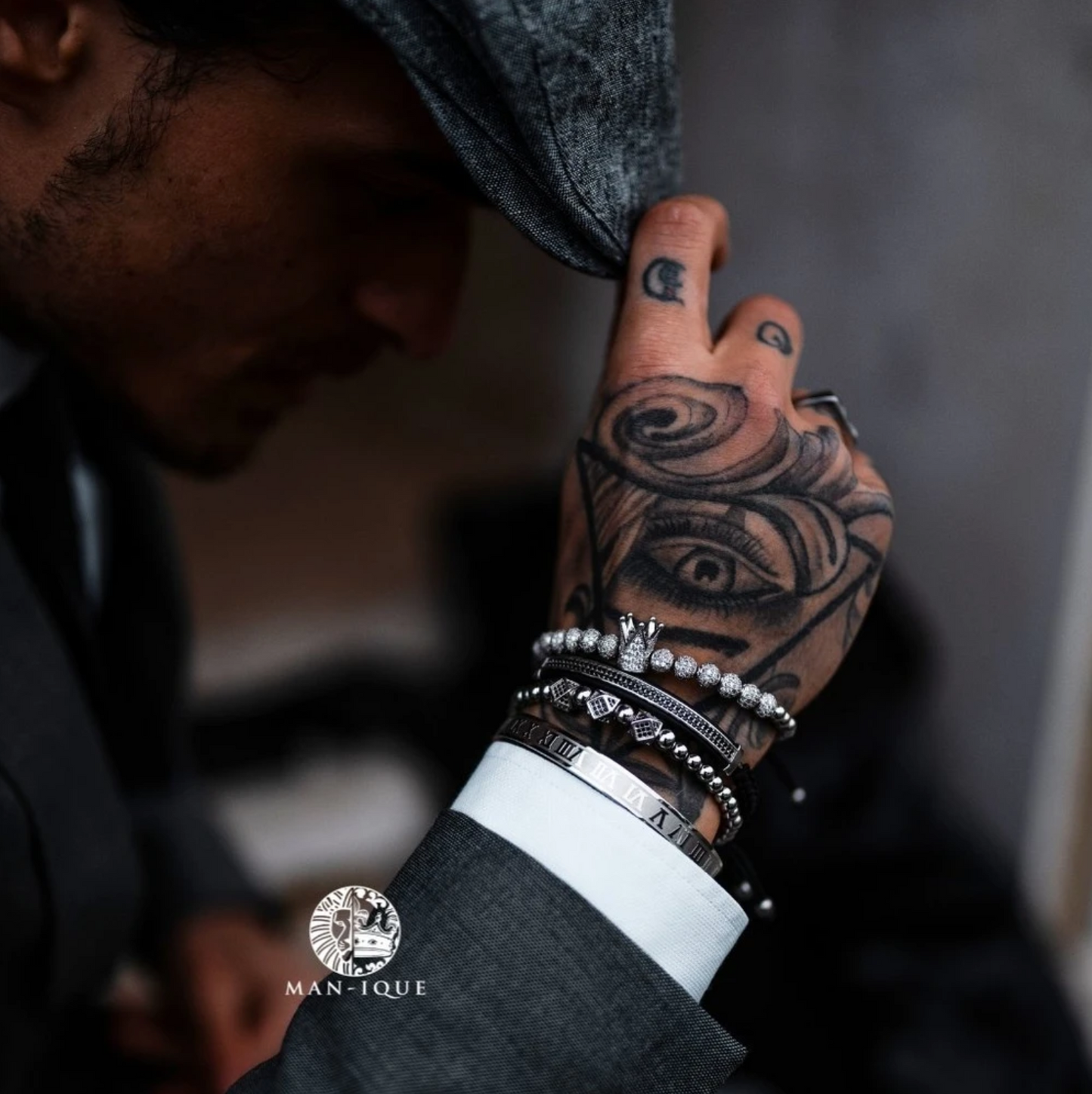 ROYAL BRACELETS