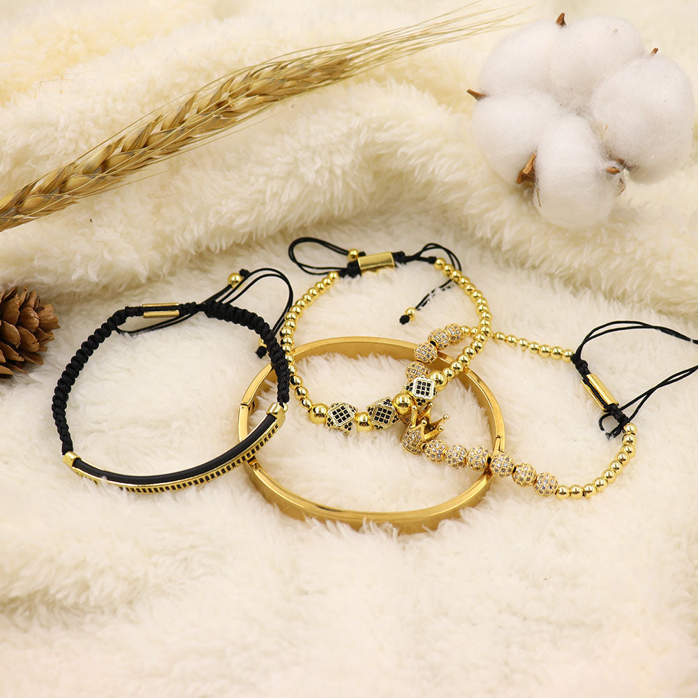 ROYAL BRACELETS