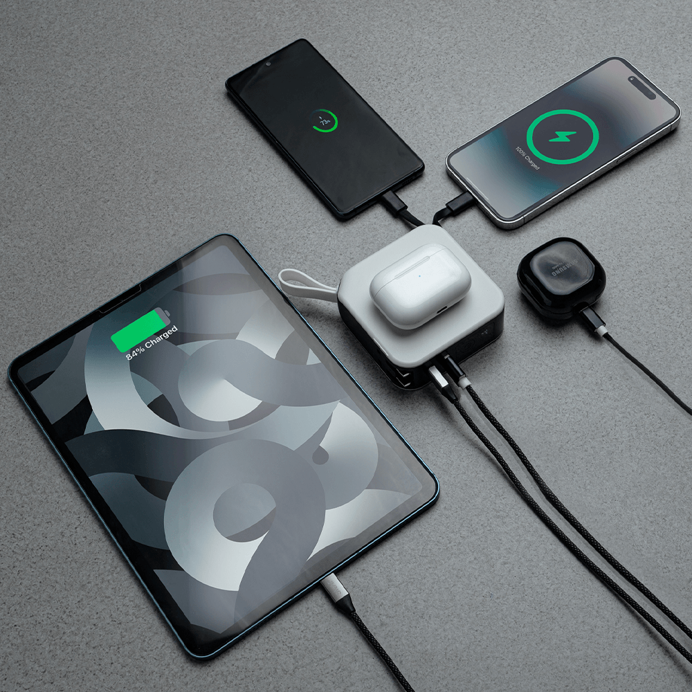 PowerPack Universal - With Adaptor (UK+EU+AU)