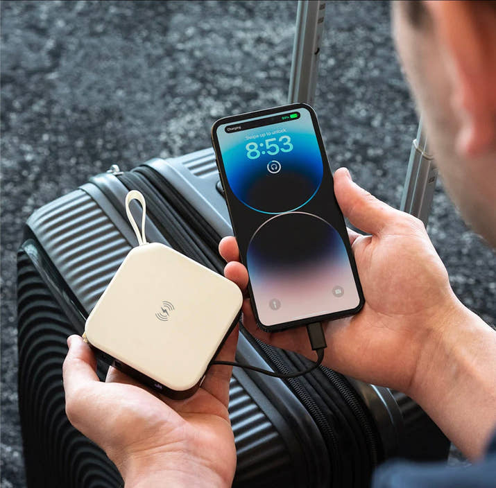 PowerPack Universal - With Adaptor (UK+EU+AU)