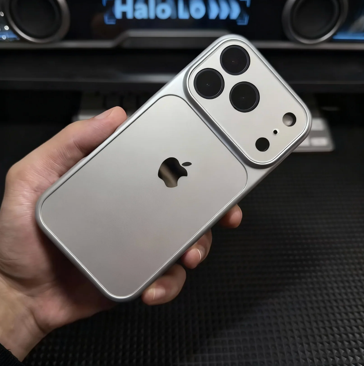 Funda para iPhone con acabado mate y sensación natural en la piel