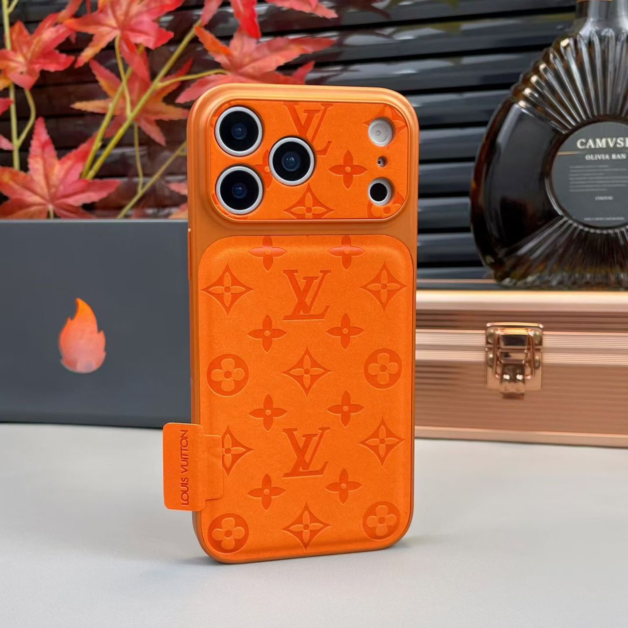 LV Klassiek Monogram iPhone Hoesje – Luxe Beschermhoes voor iPhone 17/16/15/14