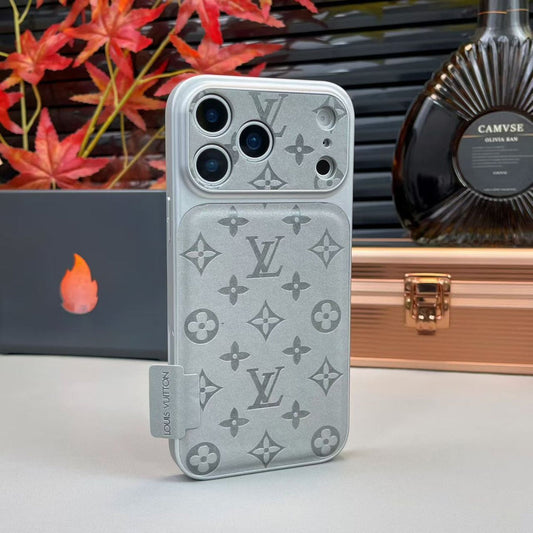 LV Klassiek Monogram iPhone Hoesje – Luxe Beschermhoes voor iPhone 17/16/15/14
