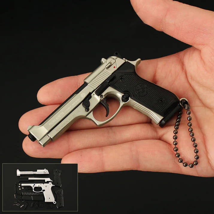1:3 Alloy Hand Gun Model Metal Keychain