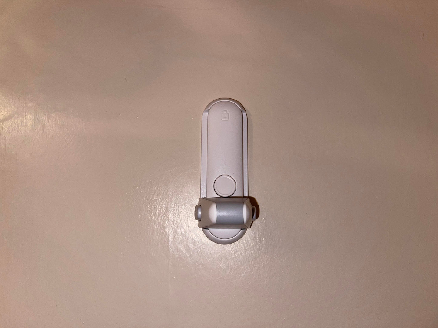Screwless Attachable Door Lever Lock